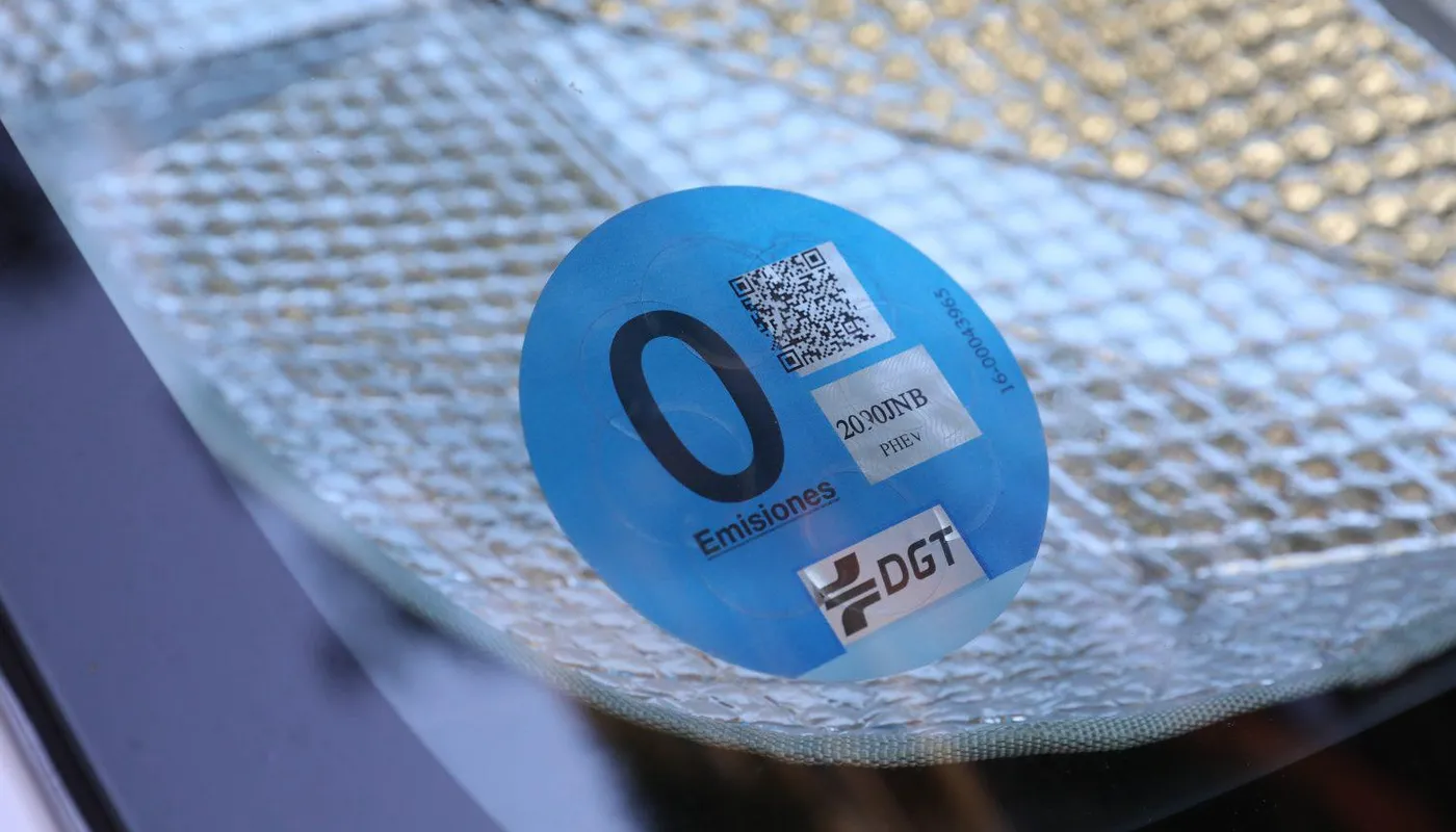 Spain's environmental sticker (DGT Distintivo) explained