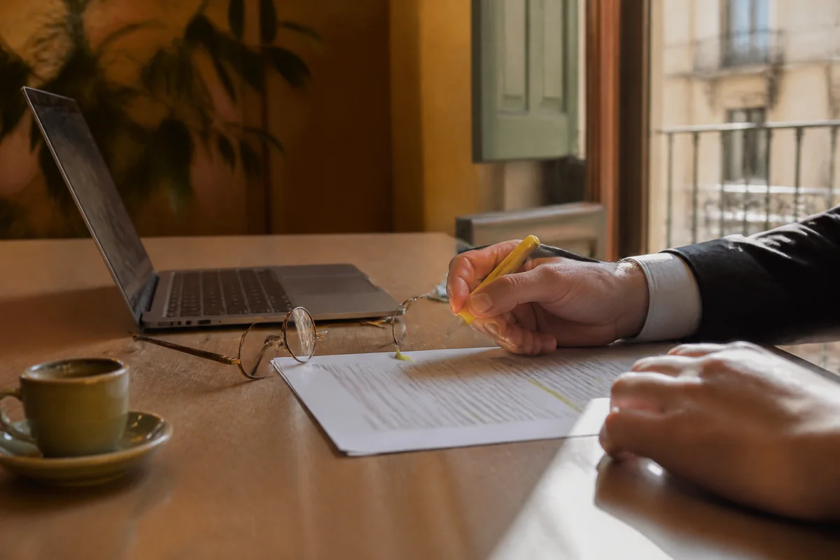 Reviewing the nota simple for charges and debts before signing an arras contract in Spain