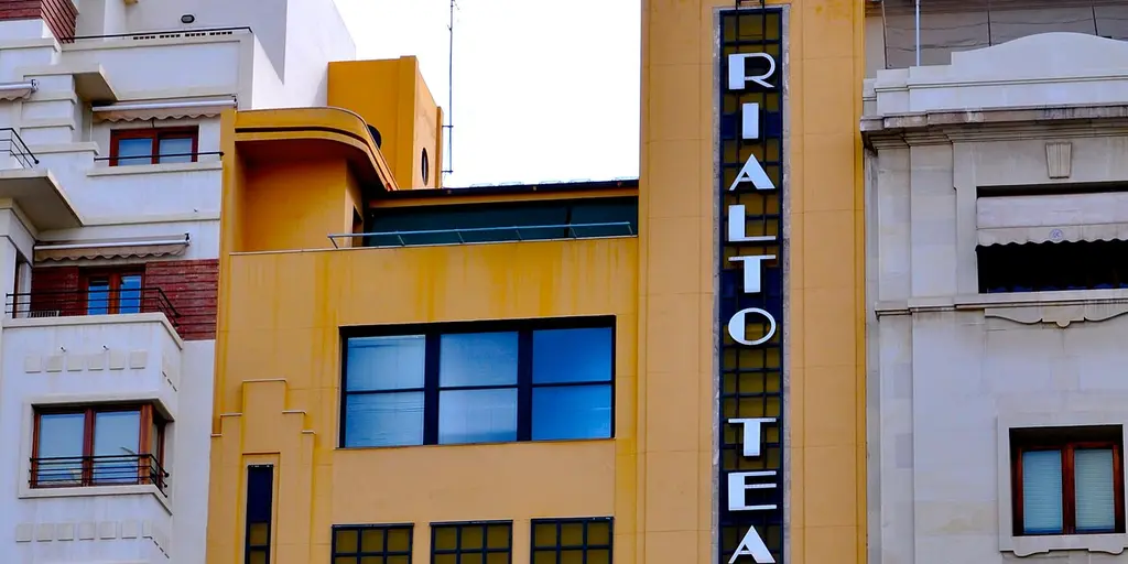 The Rialto building on the Plaça de l'Ajuntament, home to the Filmoteca, one of Cinema Jove's screening venues