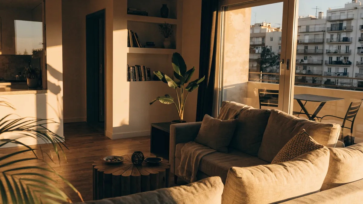 Zonnige woonkamer van een appartement in Valencia