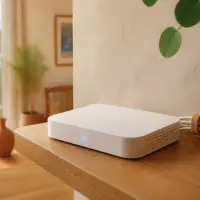 Router de fibra y cables en un piso de Valencia, comprobación de la disponibilidad de fibra antes de alquilar