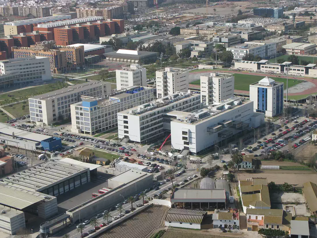 Vue aérienne du campus de Vera de l'Universitat Politècnica de València, à Algiros, Valencia