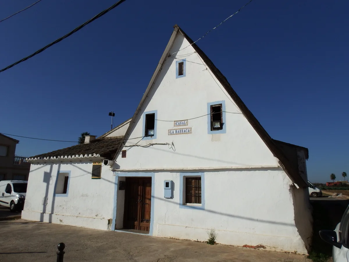 Una barraca tradicional, la Barraca de Ceba, en Casas de Barcena