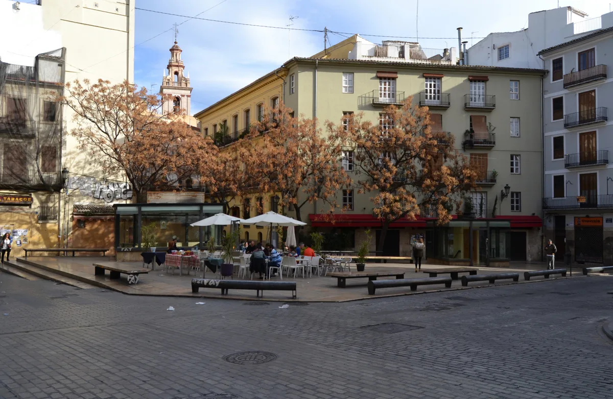 Placa del Tossal in El Pilar, one of Valencia's old-town squares